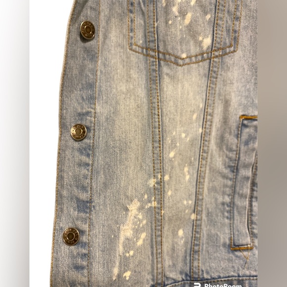 Ashley vintage charm distressed, jean jacket, size, XL - Picture 2 of 5